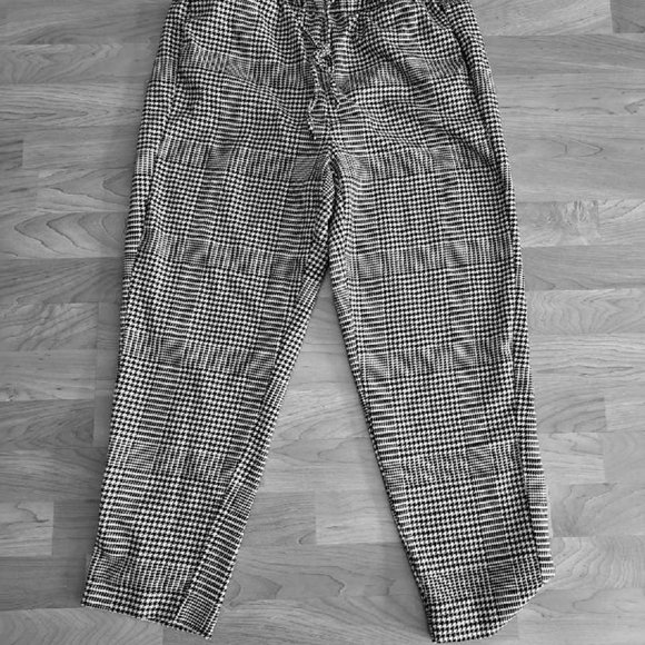 pants - Picture 2 of 4